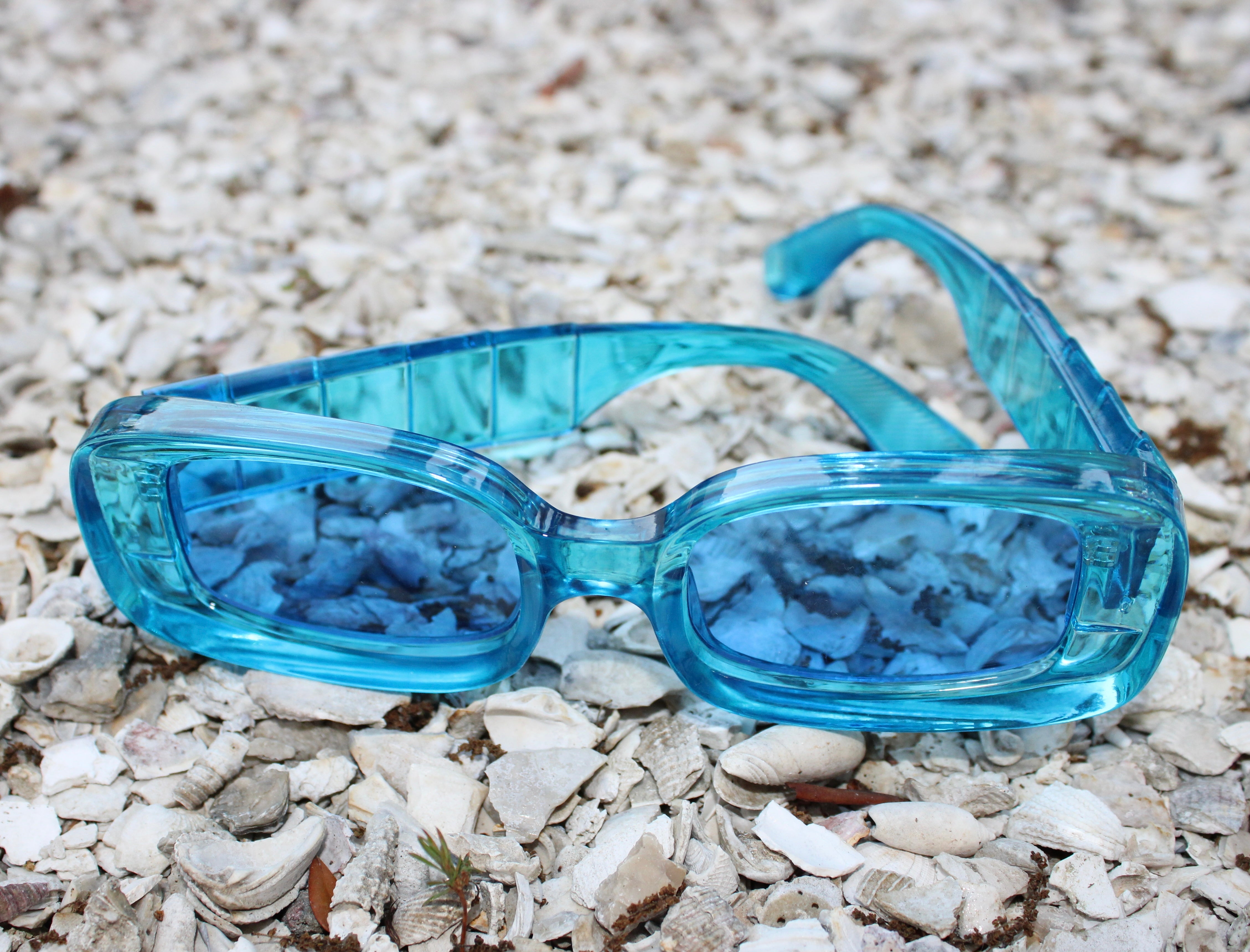 Small square frame fluorescent transparent sunglasses | DRESSYOURMIND